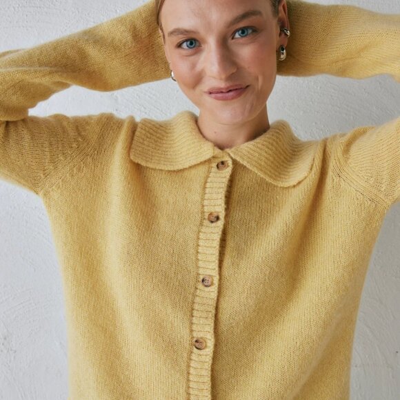 VRG GRL Avery Knit Cardigan in Lemon - Picture 4 of 6